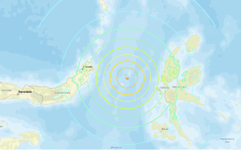 Terremoto de 7.4 de magnitud sacude costas de Indonesia; activan alerta de tsunami